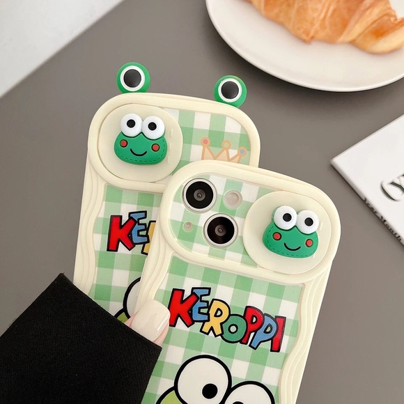 Keroppi iPhone 13 case🐸💚 - Picture 4 of 7